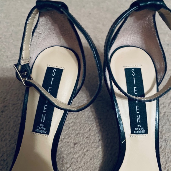 Steven by Steve Madden - Picture 2 of 4